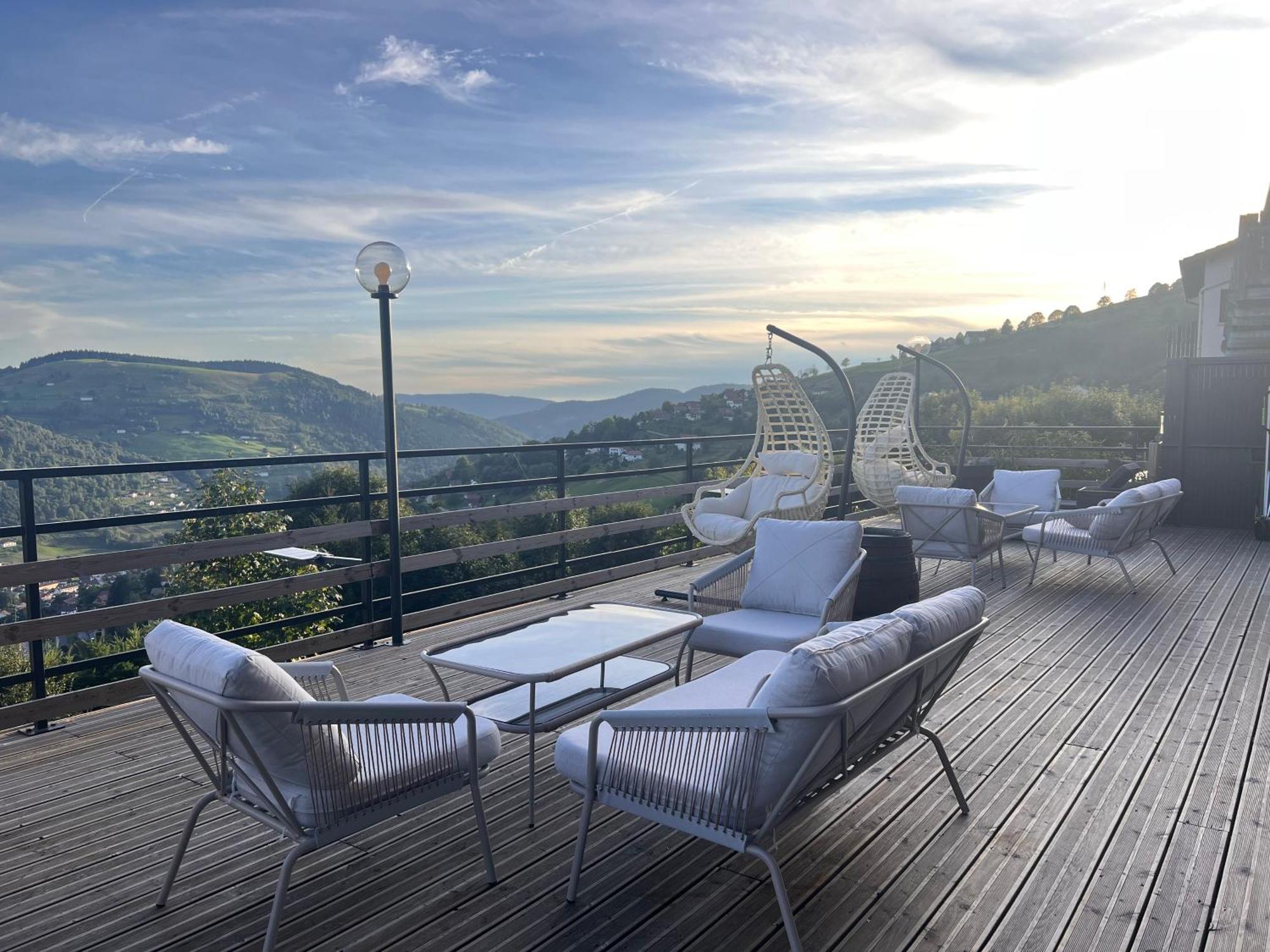 Ours Brun - Vue Panoramique La Bresse-Gerardmer Exterior foto